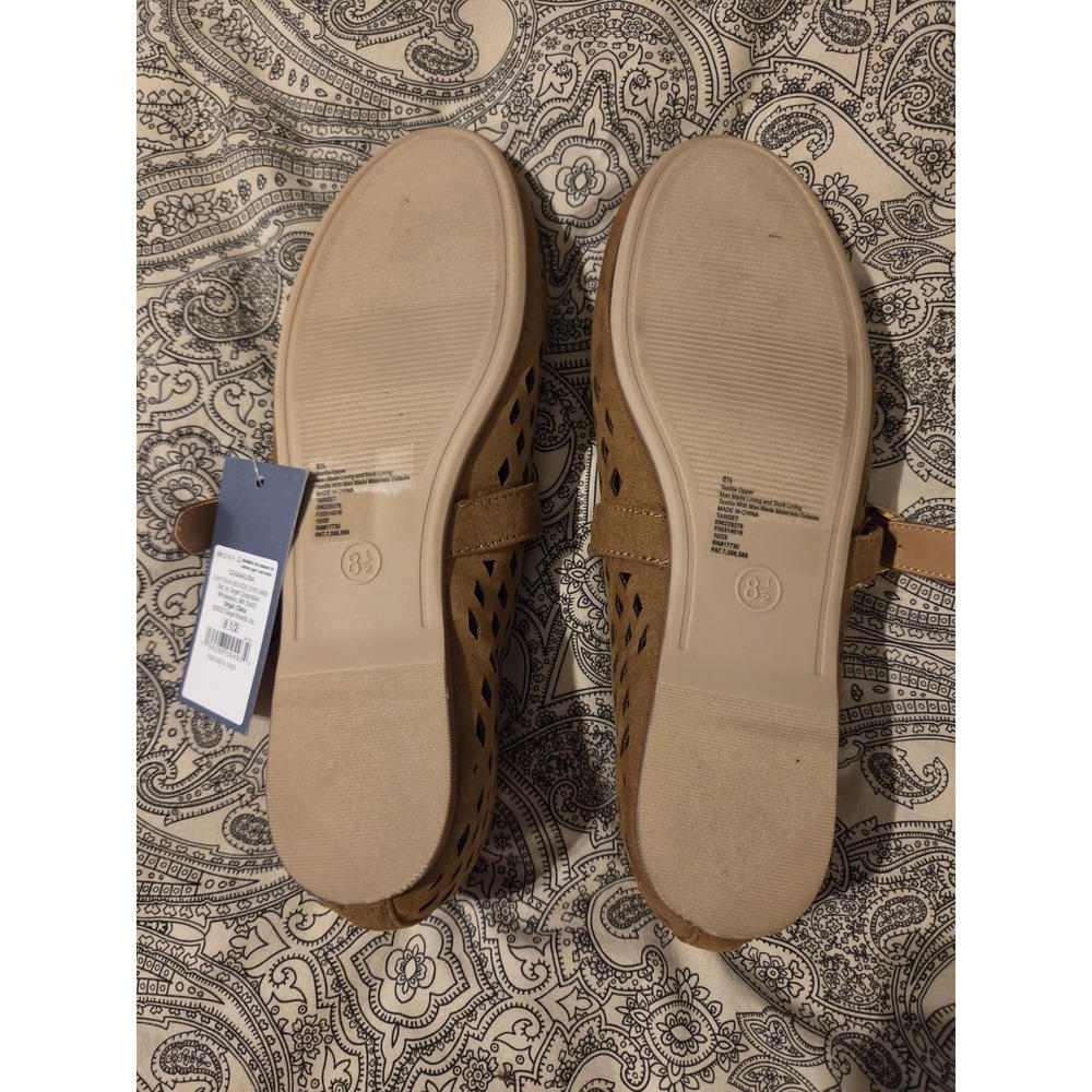 Universal Thread Brown Laser Cut Mary Jane Flats Faux Suede Buckle Shoes Sz 8.5 - Picture 7 of 8